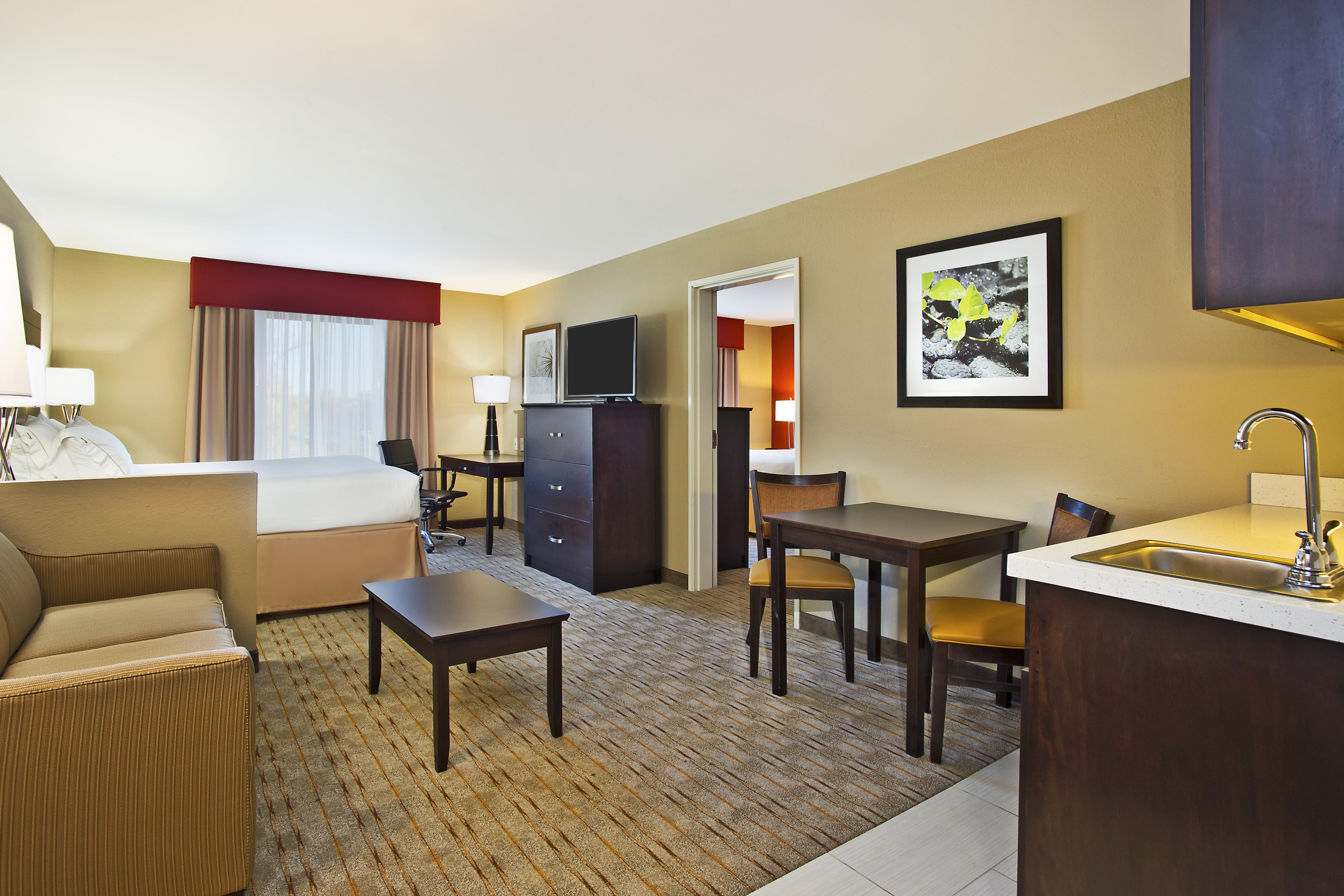 Holiday Inn Express & Suites Springfield By Ihg Экстерьер фото