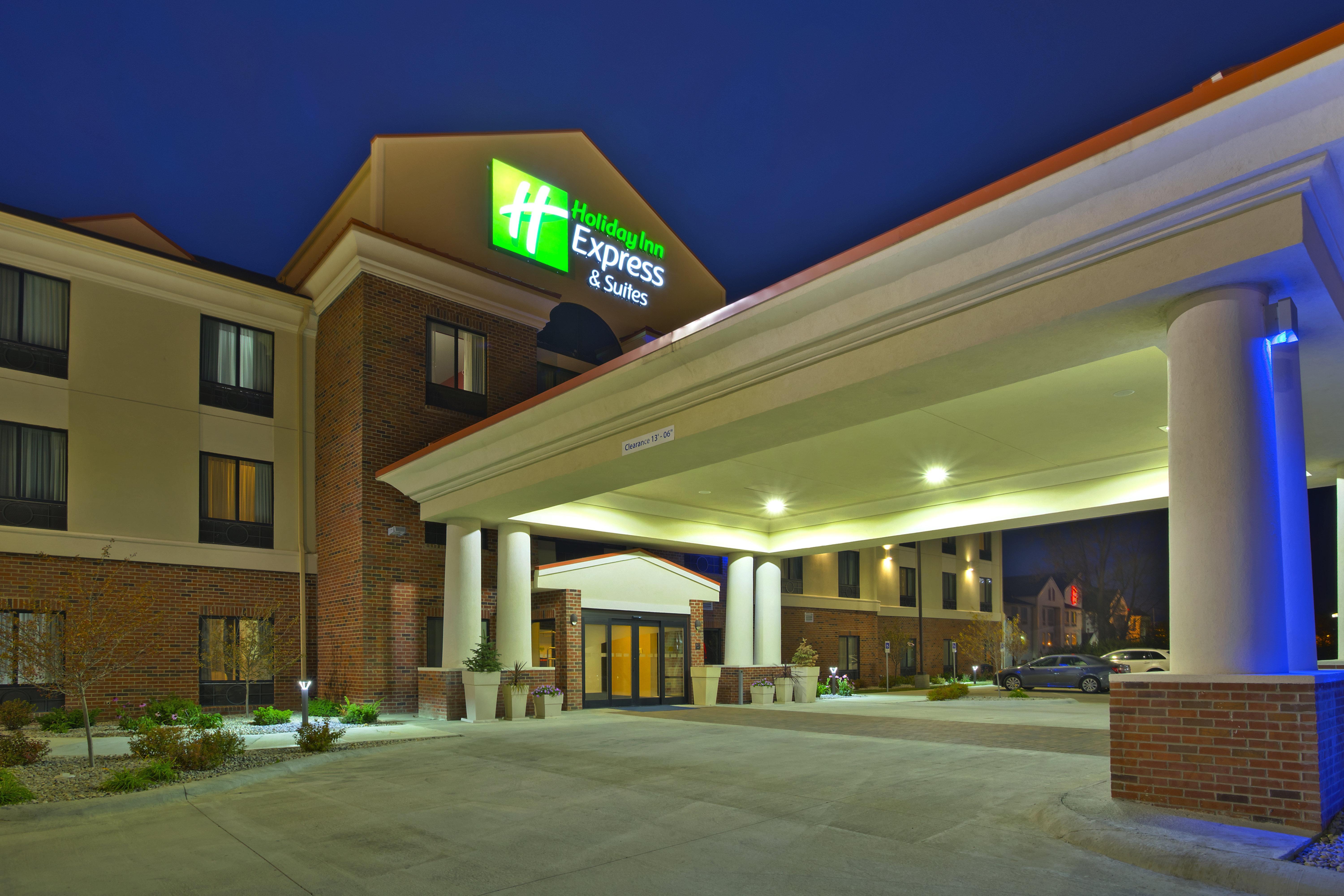 Holiday Inn Express & Suites Springfield By Ihg Экстерьер фото